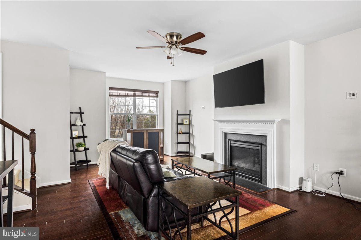1590 Kinnaird Terrace NE photo 17