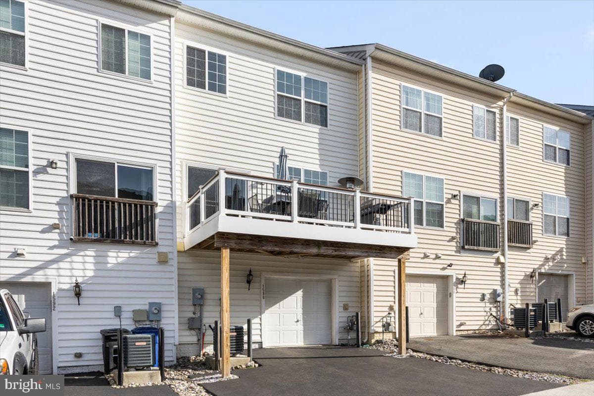 1590 Kinnaird Terrace NE photo 39