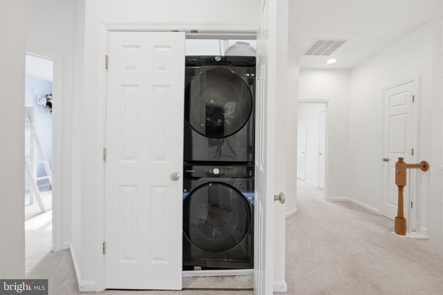 513 Gentlewood Sq photo 34