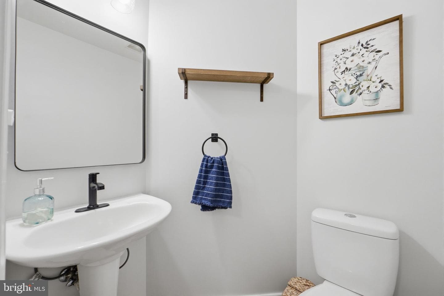 513 Gentlewood Sq photo 36