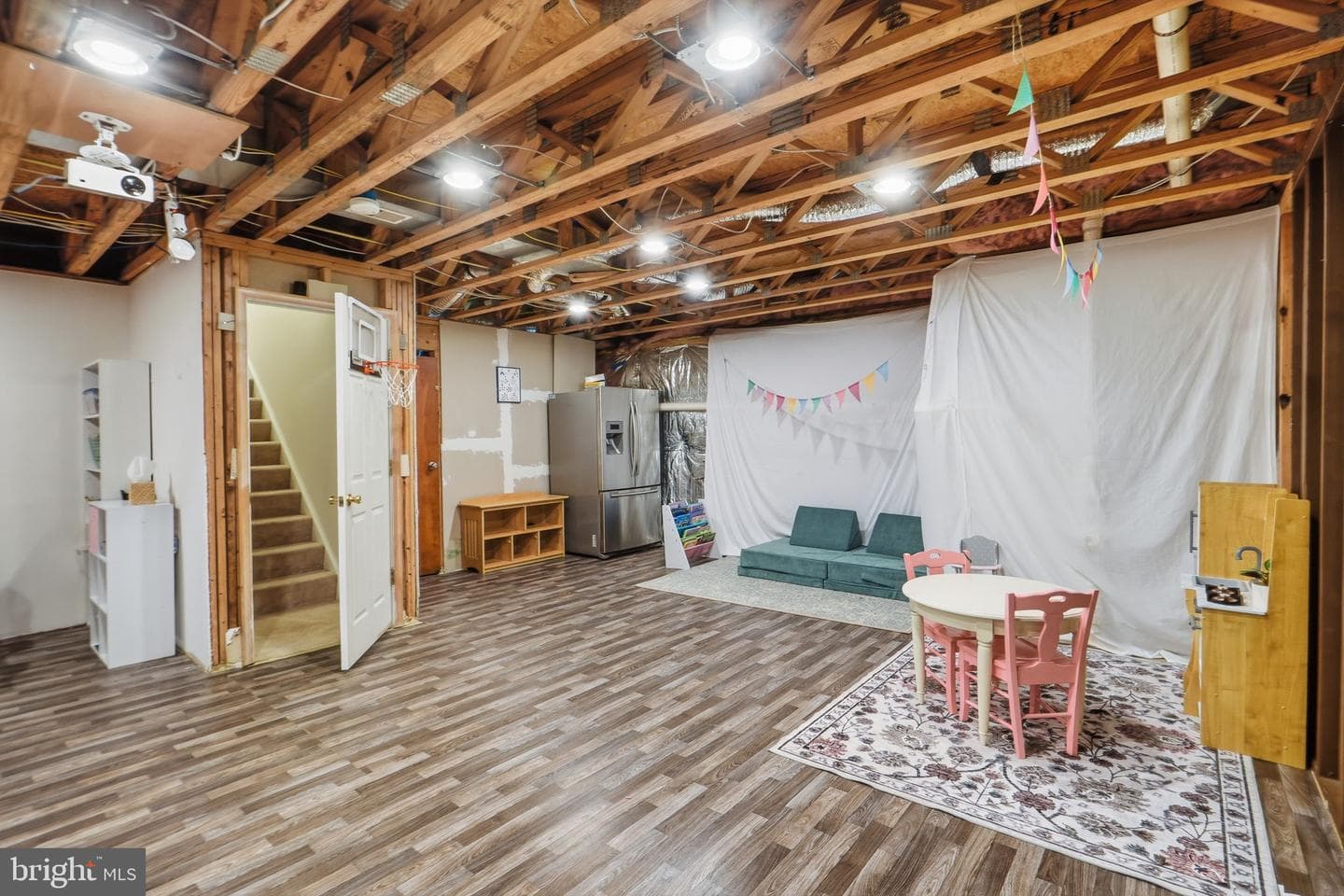 513 Gentlewood Sq photo 39