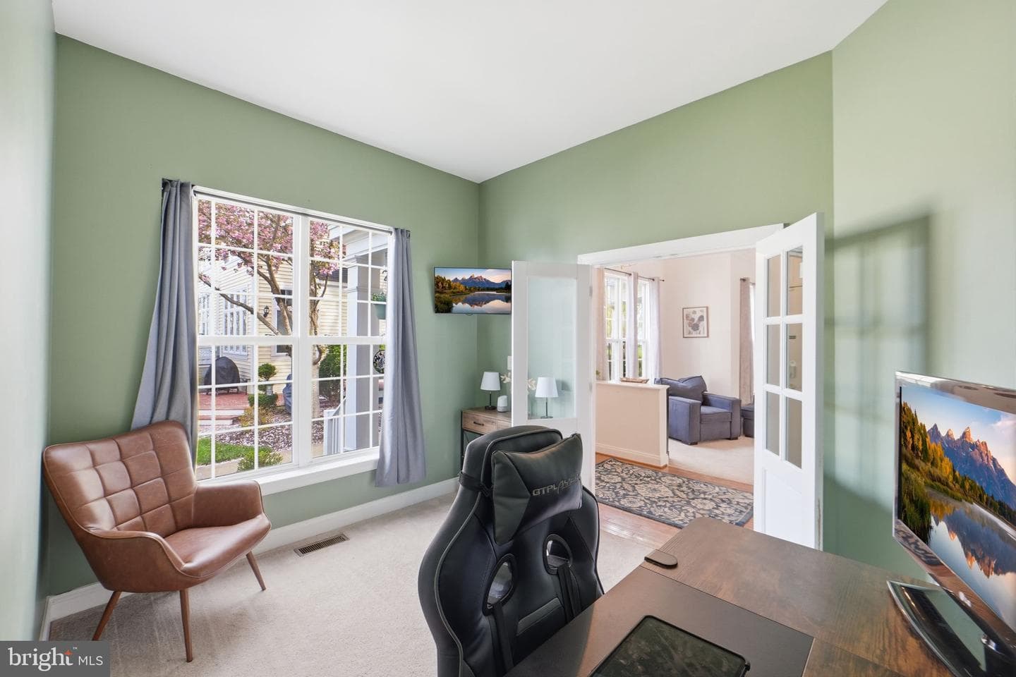 513 Gentlewood Sq photo 5
