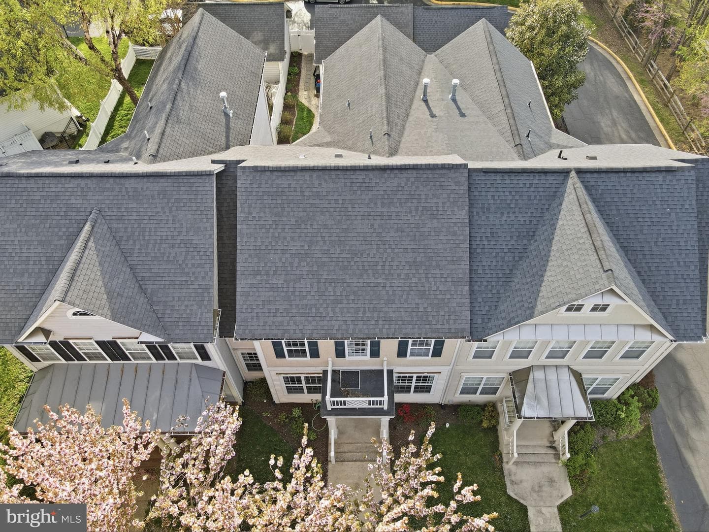 513 Gentlewood Sq photo 50