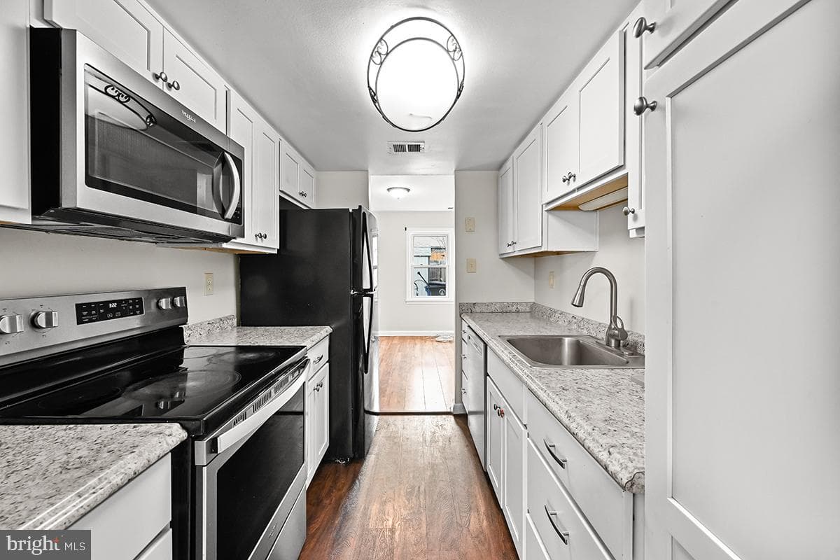 124 Marlow Street SW photo 7