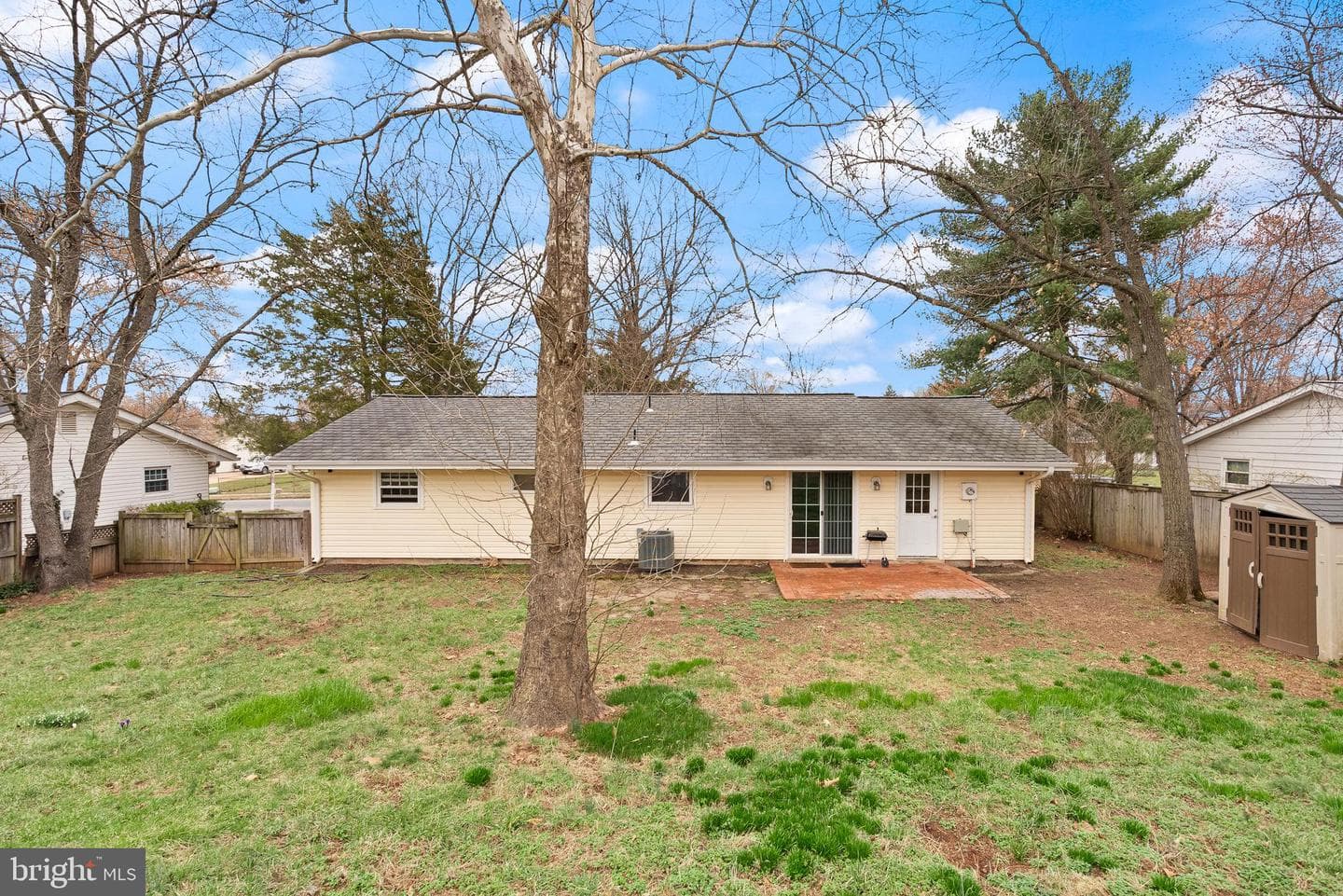 1301 N Amelia Street photo 26