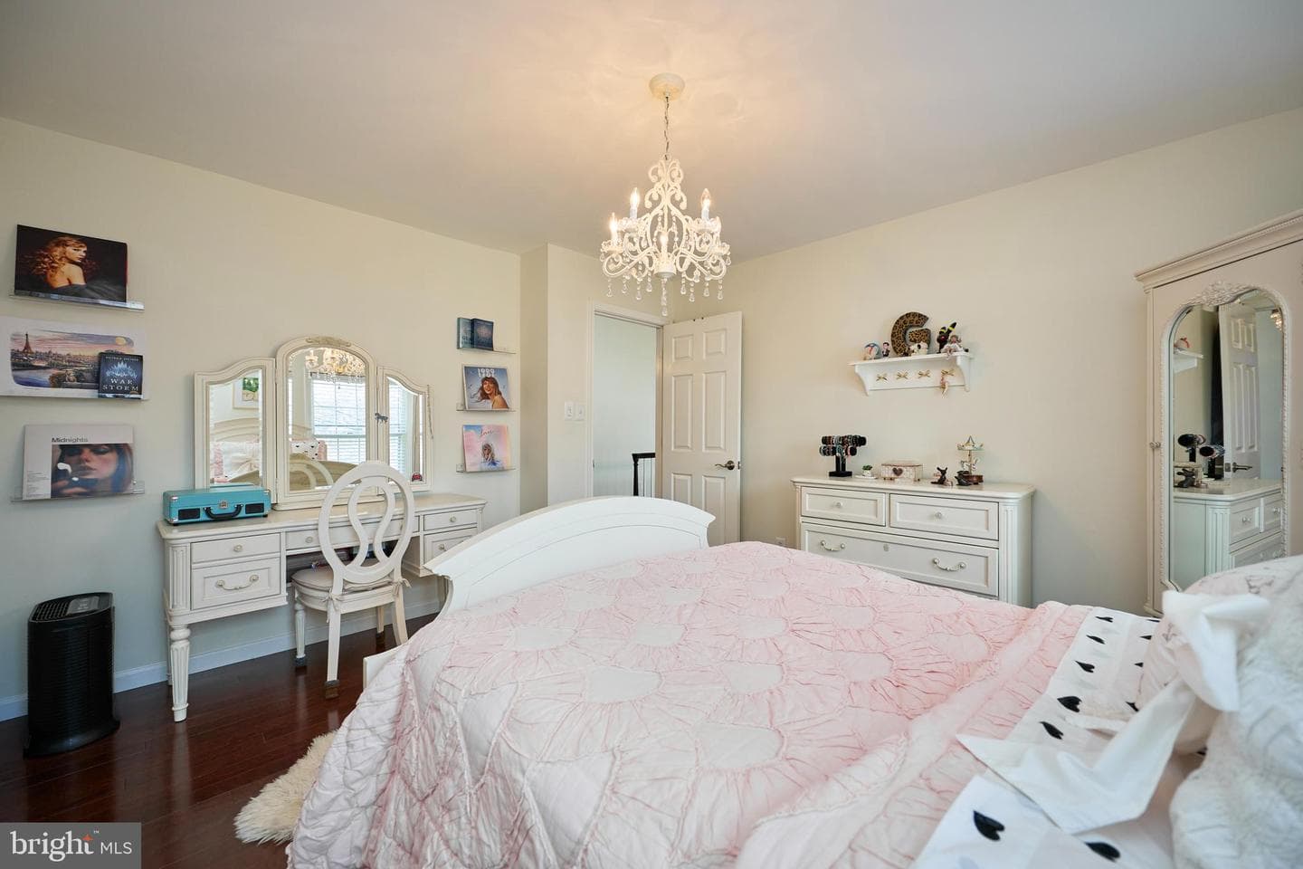105 Whitney Place NE photo 45