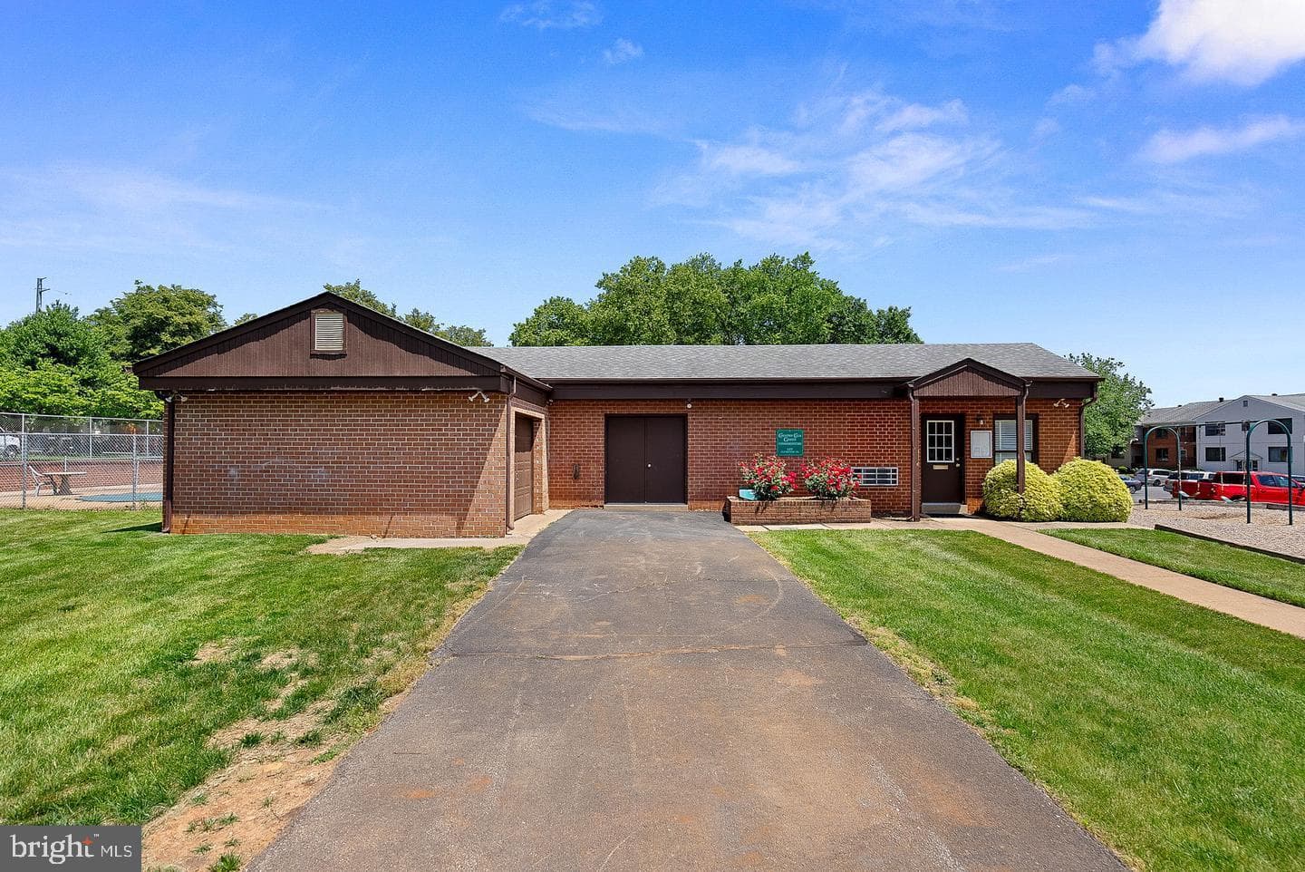 125 Clubhouse Drive SW #1 photo 22