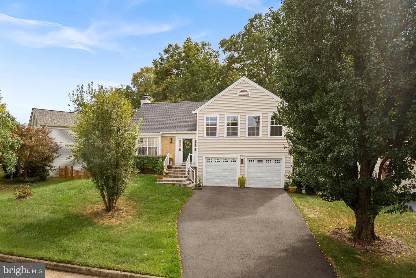28 Bedford Drive photo 2