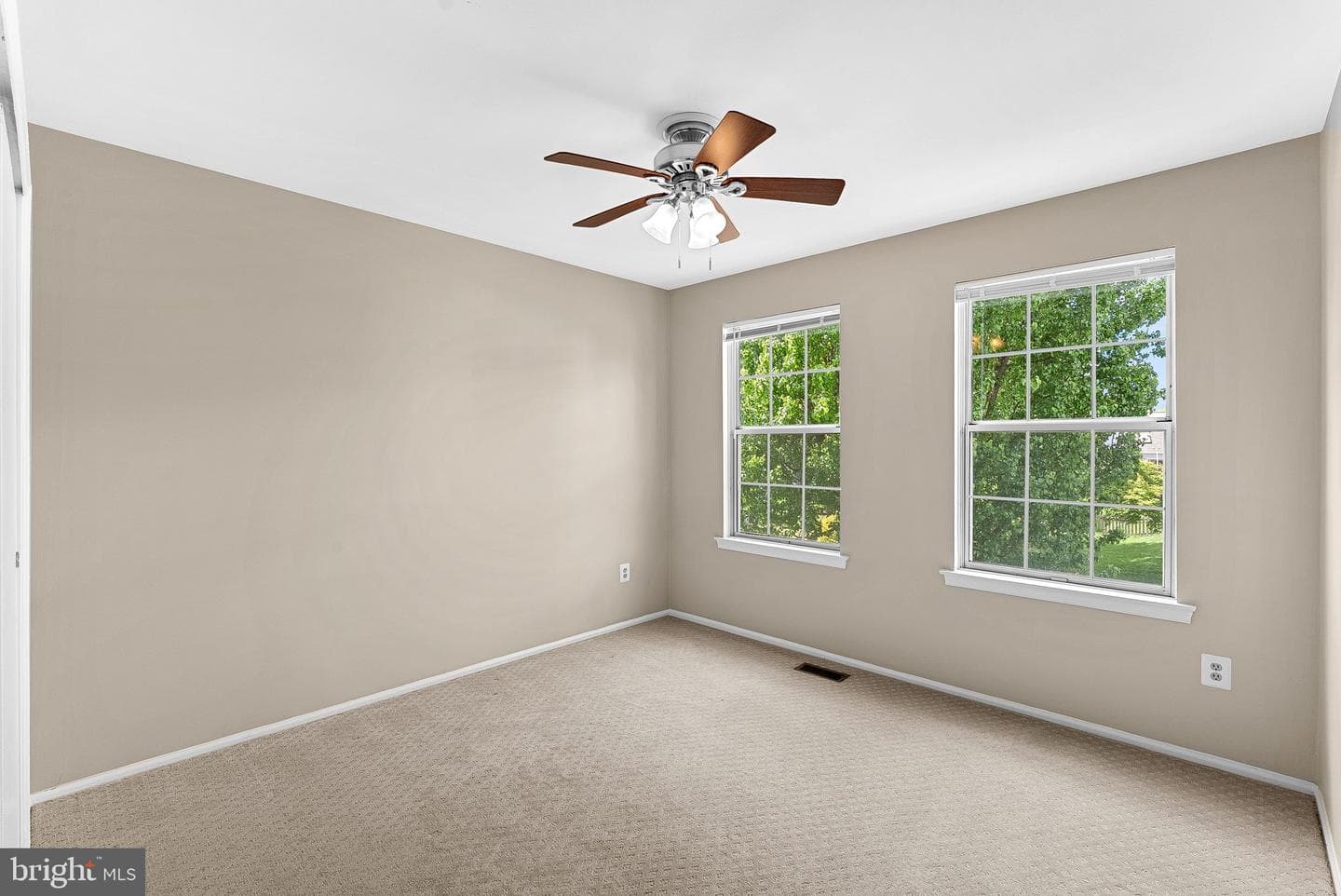 28 Bedford Drive photo 31