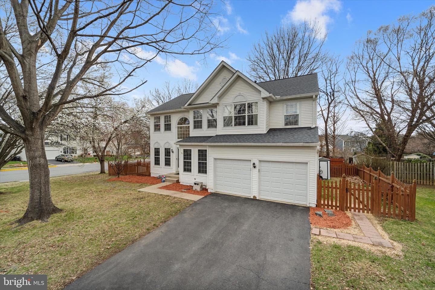 37756 Drawbridge Way photo 2