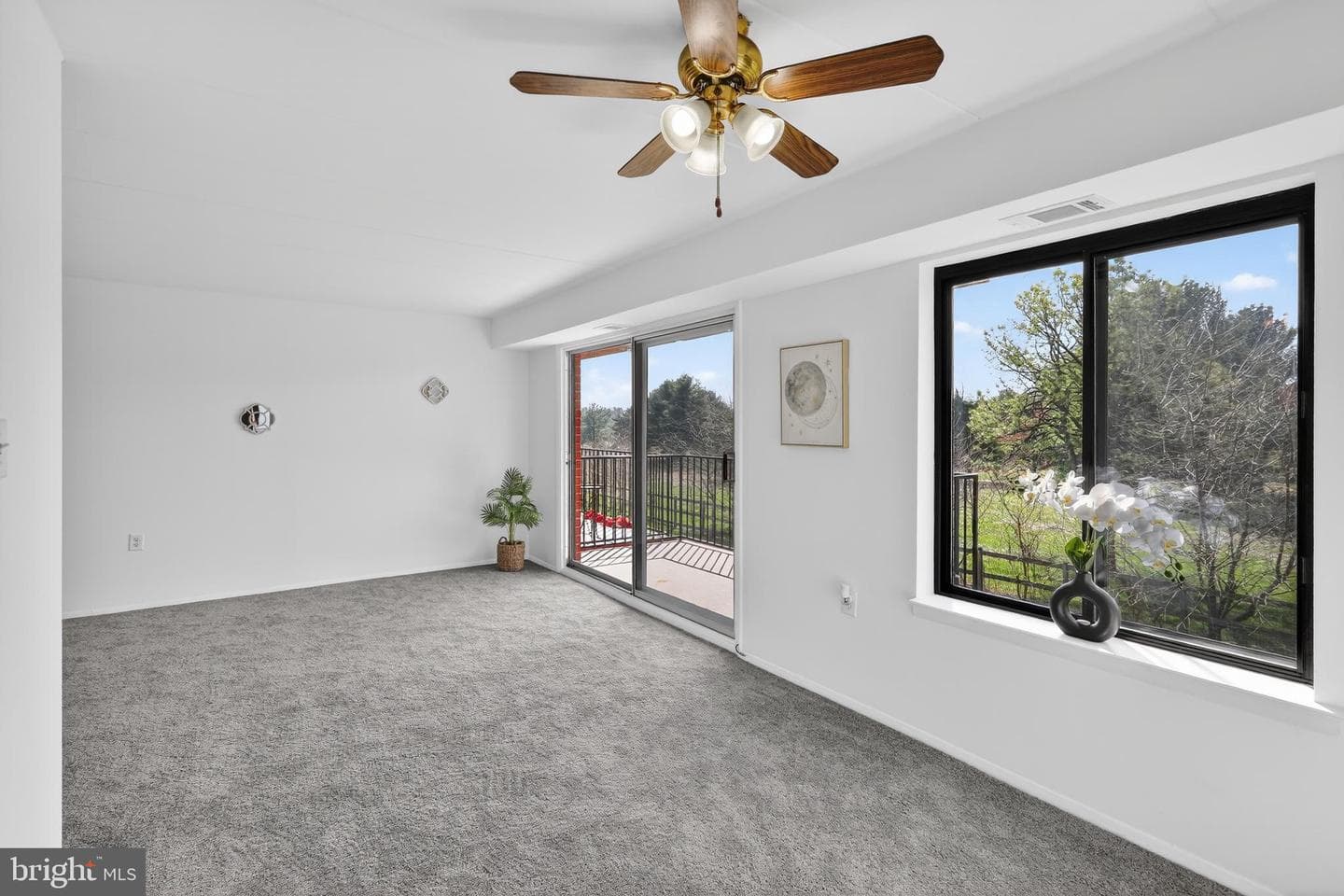 125 Clubhouse Drive SW #6 photo 3