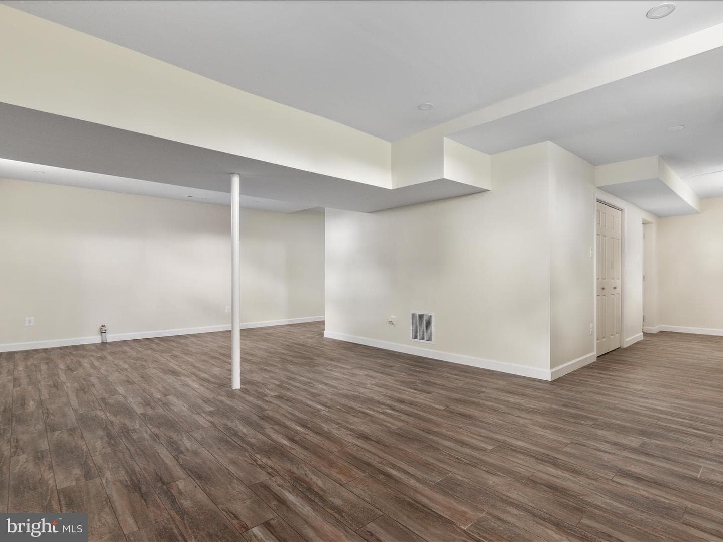 60 N Tavenner Lane photo 32