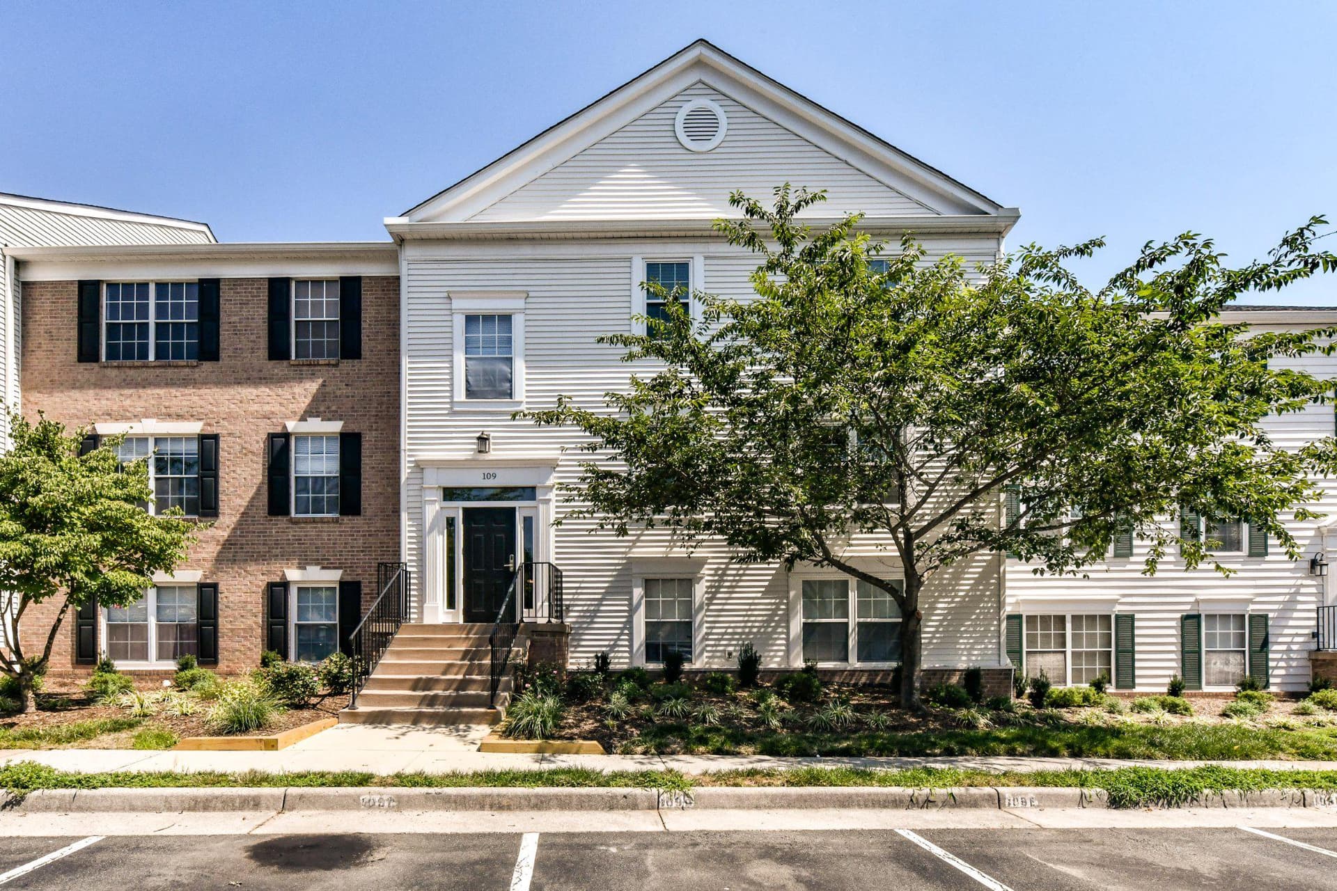 109 Prosperity Avenue SE #f
