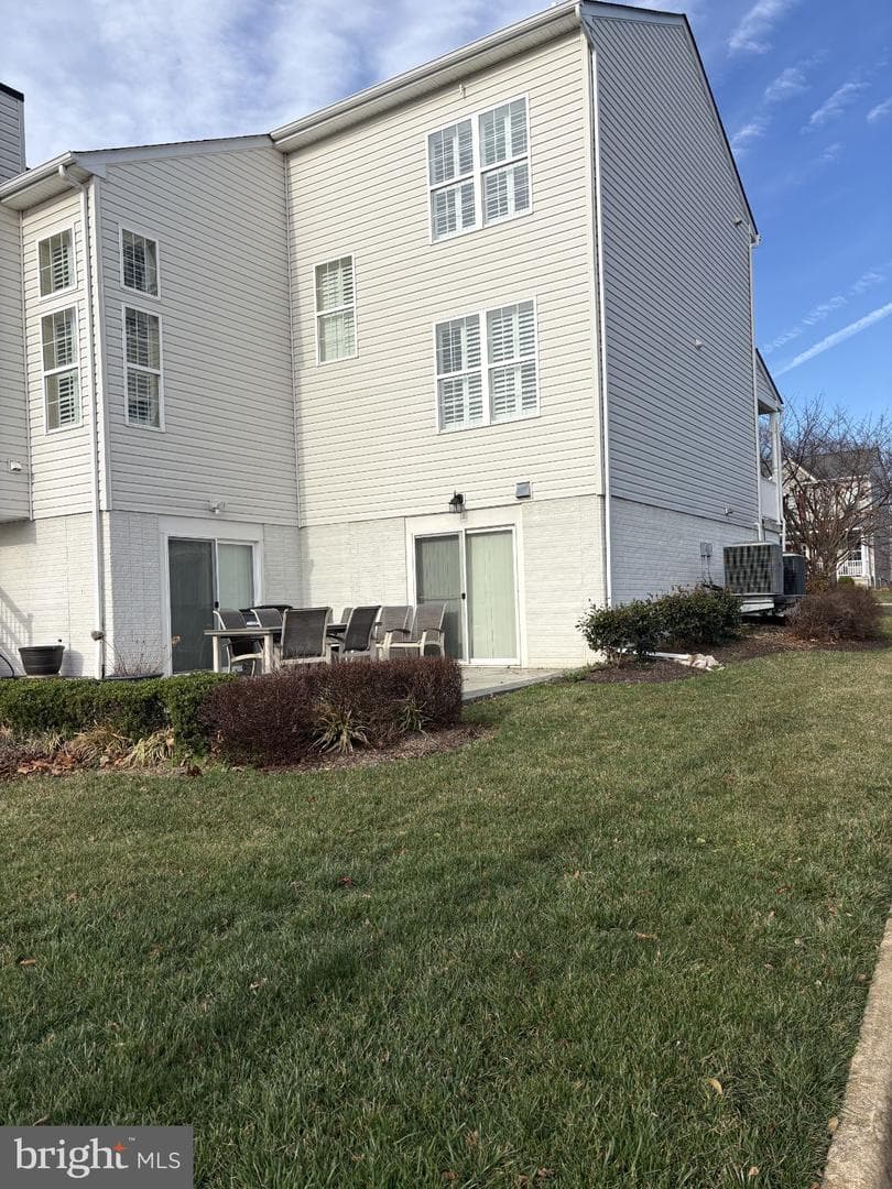 17652 Marbury Street photo 6