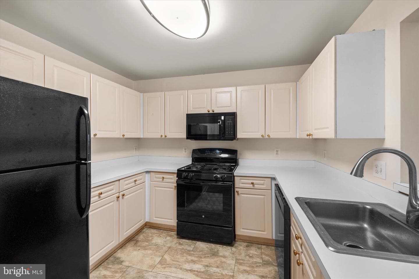 44106 Natalie Terrace #301 photo 7