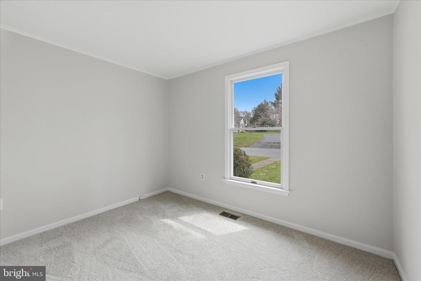 126 Applewood Court photo 21