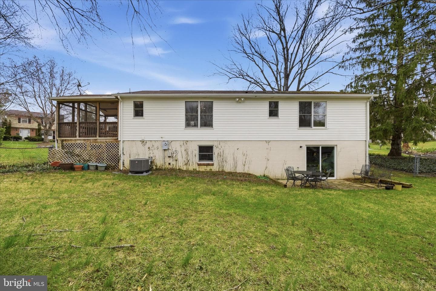 126 Applewood Court photo 28