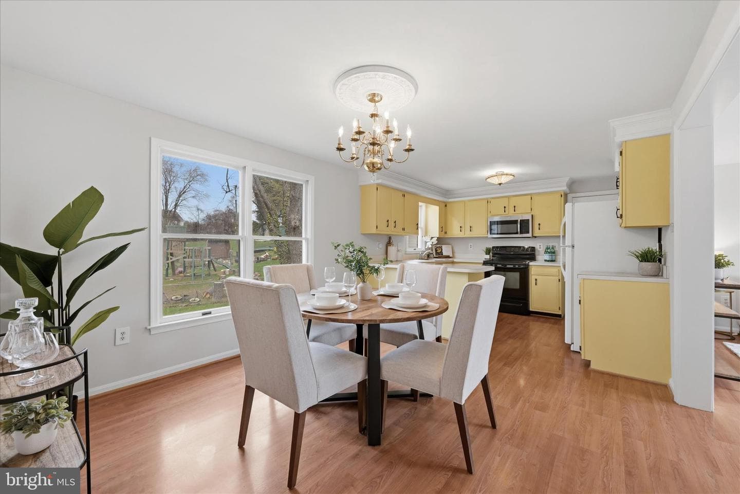 126 Applewood Court photo 6