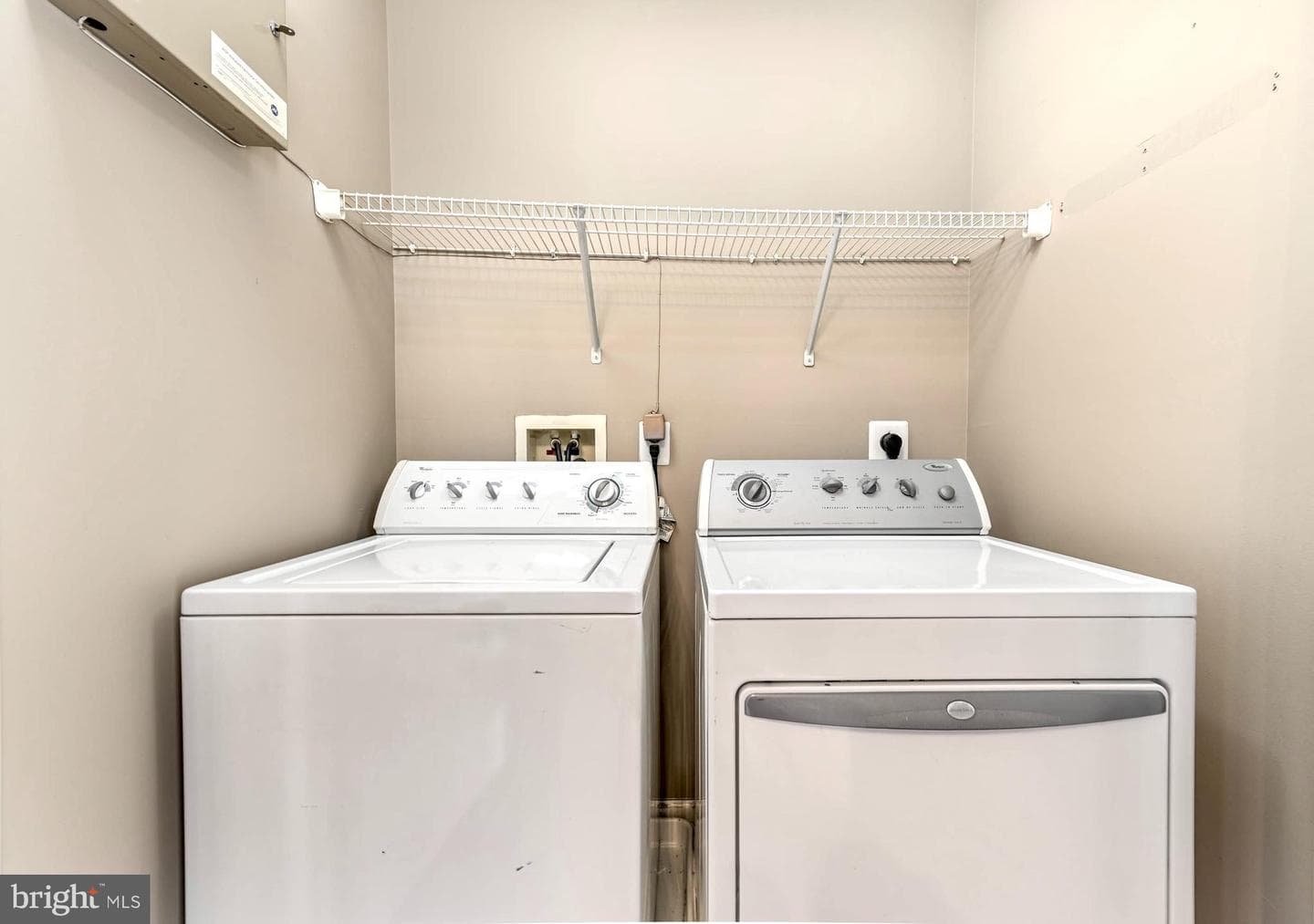 42526 Mayflower Terrace photo 14