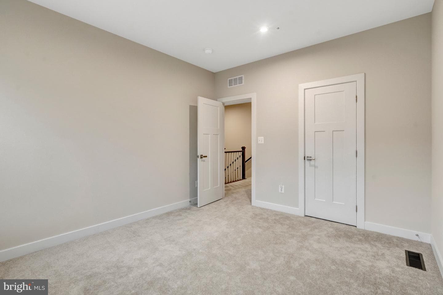 42558 Invergordon Terrace photo 32