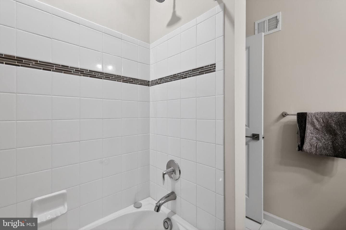 23255 Milltown Knoll Square #104 photo 21