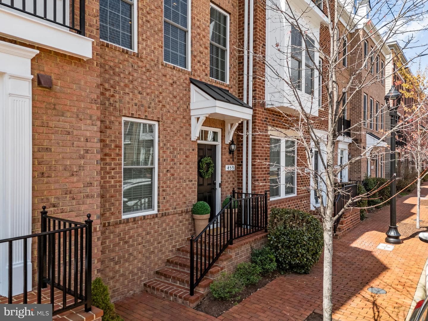 459 Haupt Square SE photo 2