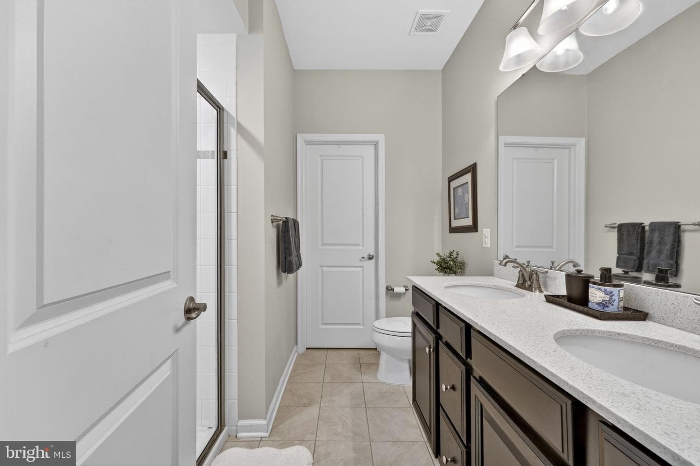 459 Haupt Square SE photo 34