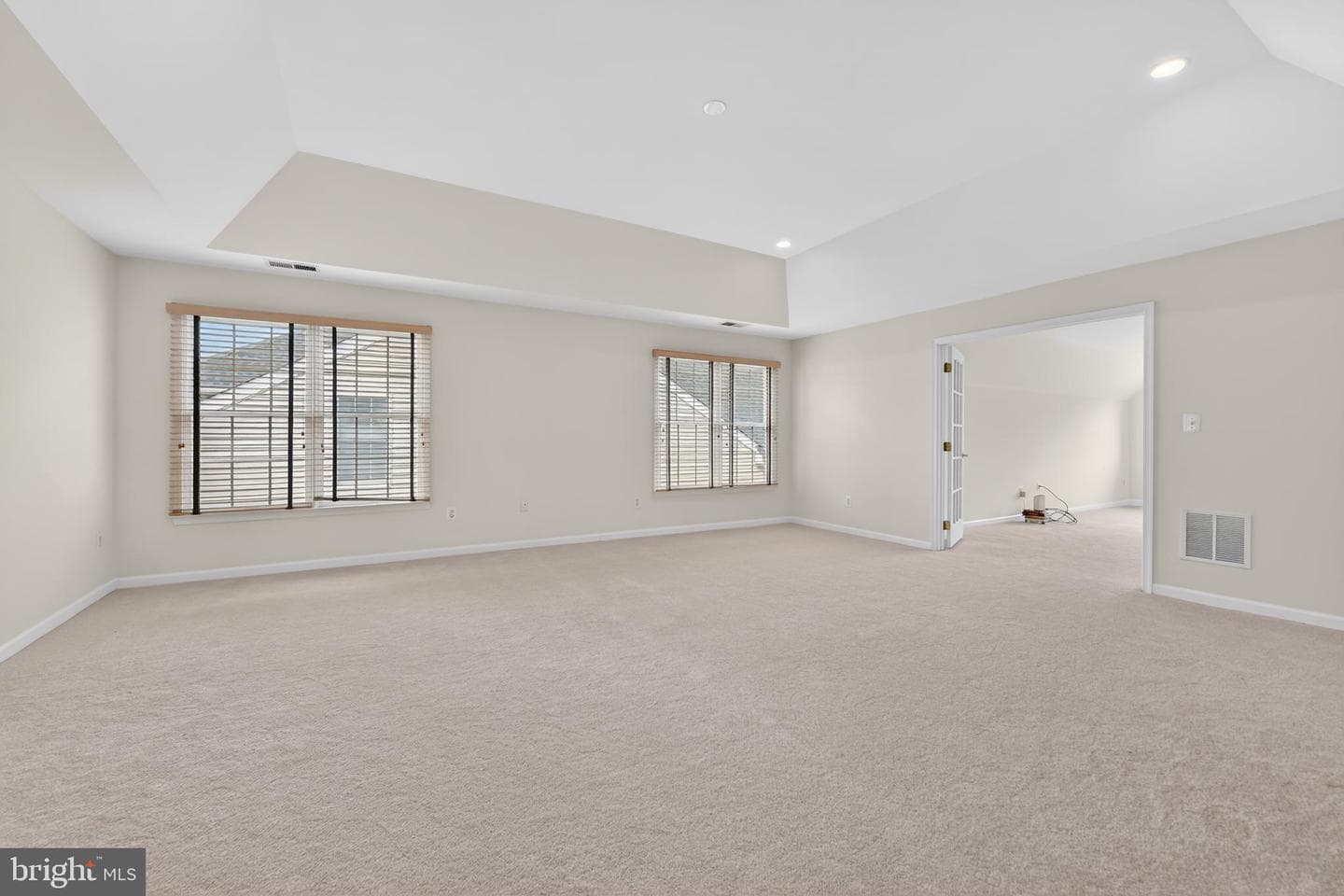 43355 La Belle Place photo 38