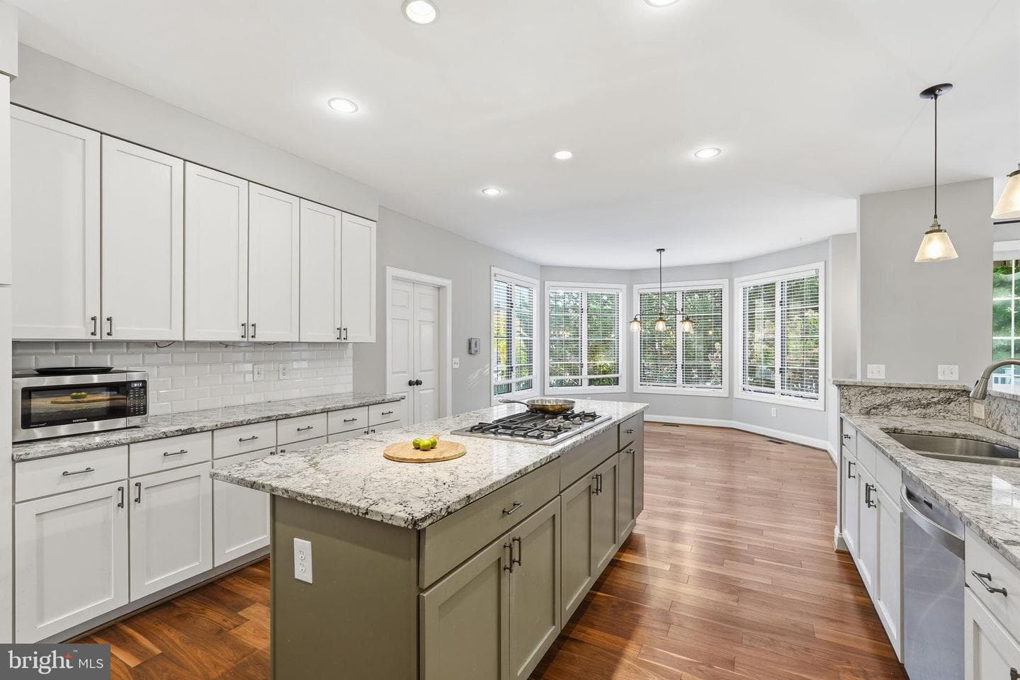 43949 Bruceton Mills Circle photo 8