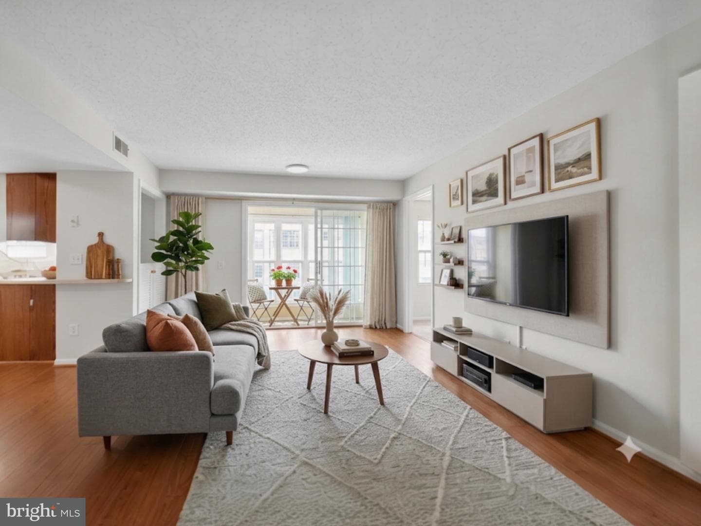 113 Prosperity Avenue SE #c photo 3