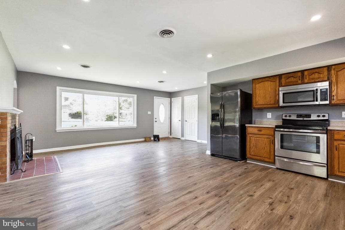 45448 Mallard Street photo 5