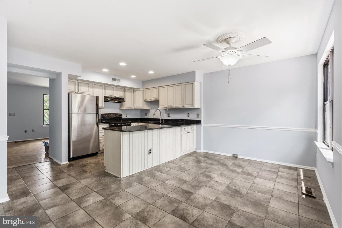 34 Millard Court photo 13