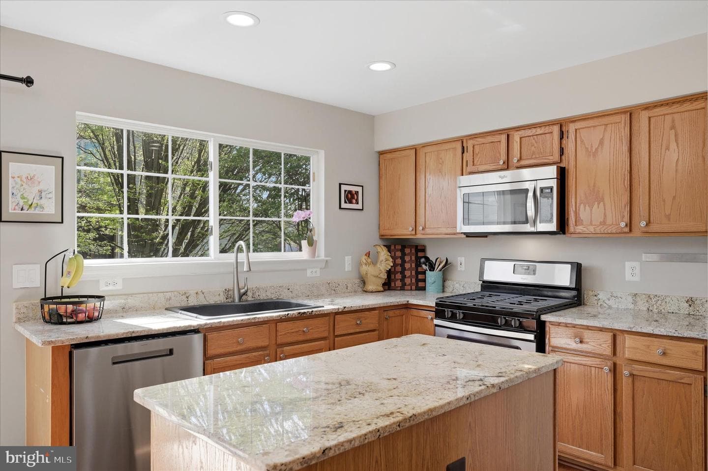 816 Bellview Court NE photo 11