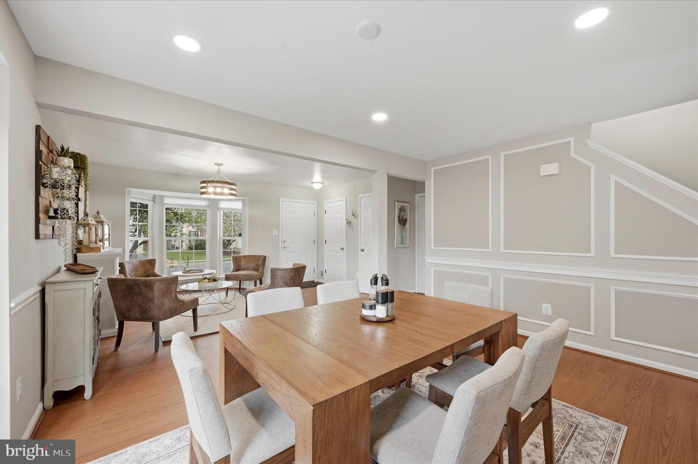 816 Bellview Court NE photo 9