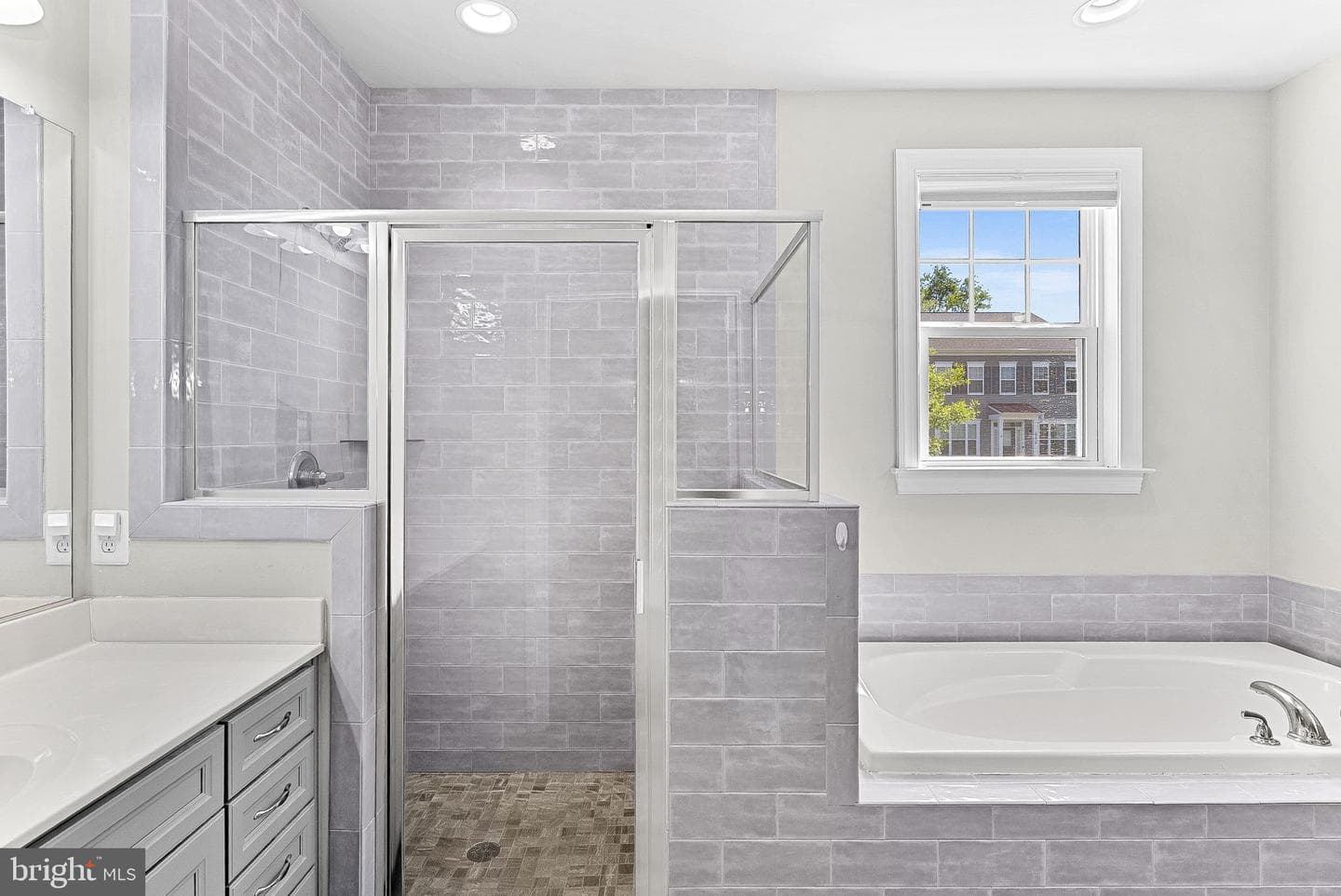 18433 Presidio Place photo 33