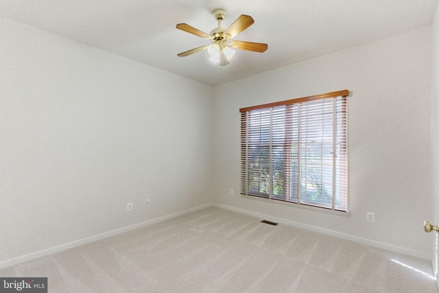 43694 Frost Court photo 9