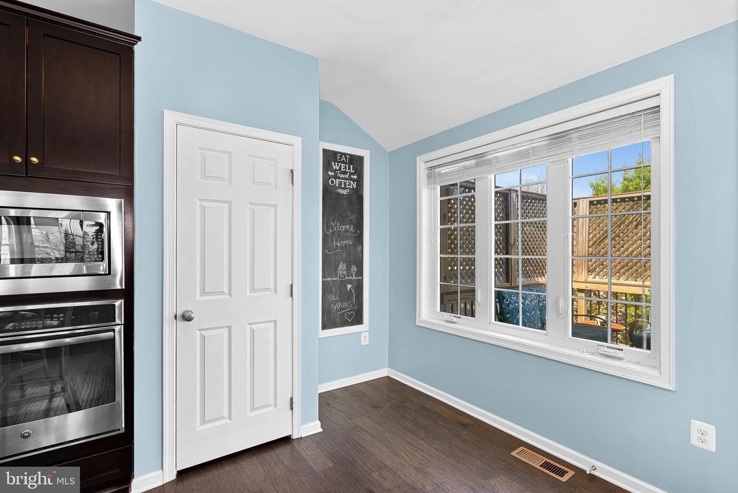 200 Croft Square photo 27