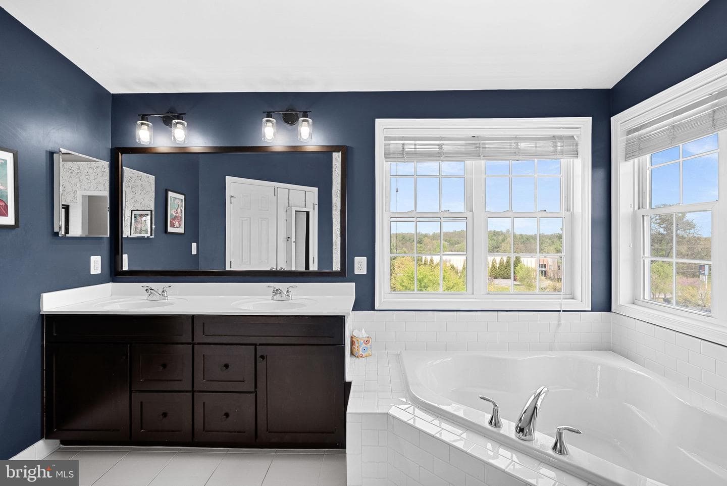 200 Croft Square photo 34