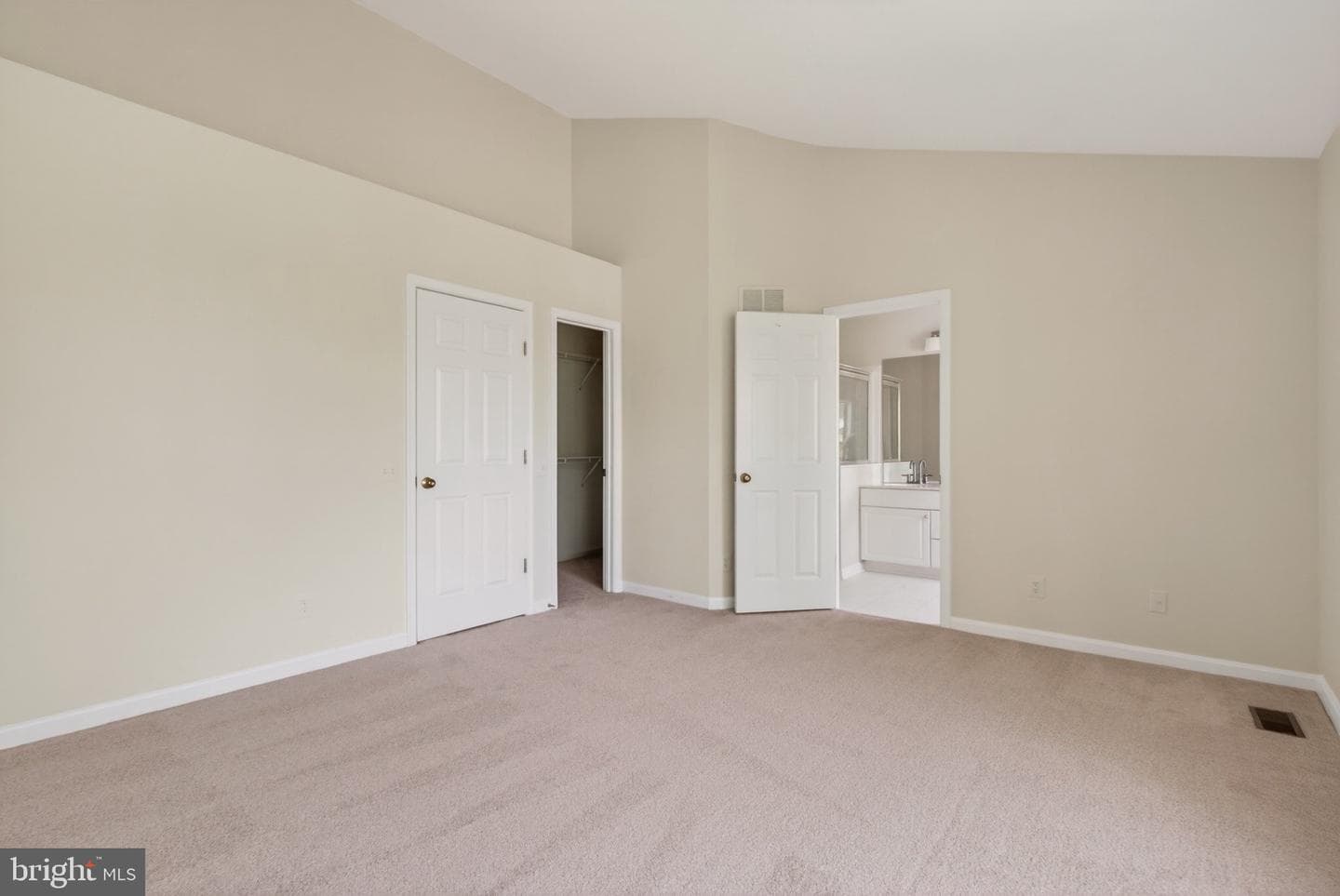 47647 Sandbank Square photo 23