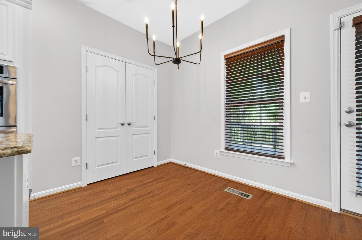 25139 Hummocky Terrace photo 16