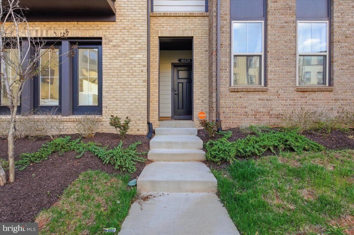 46037 Woodpecker Square photo 31