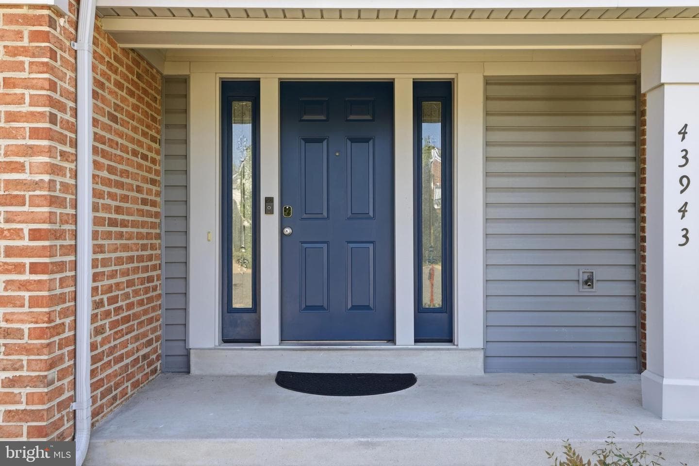43943 Rochelle Court photo 3