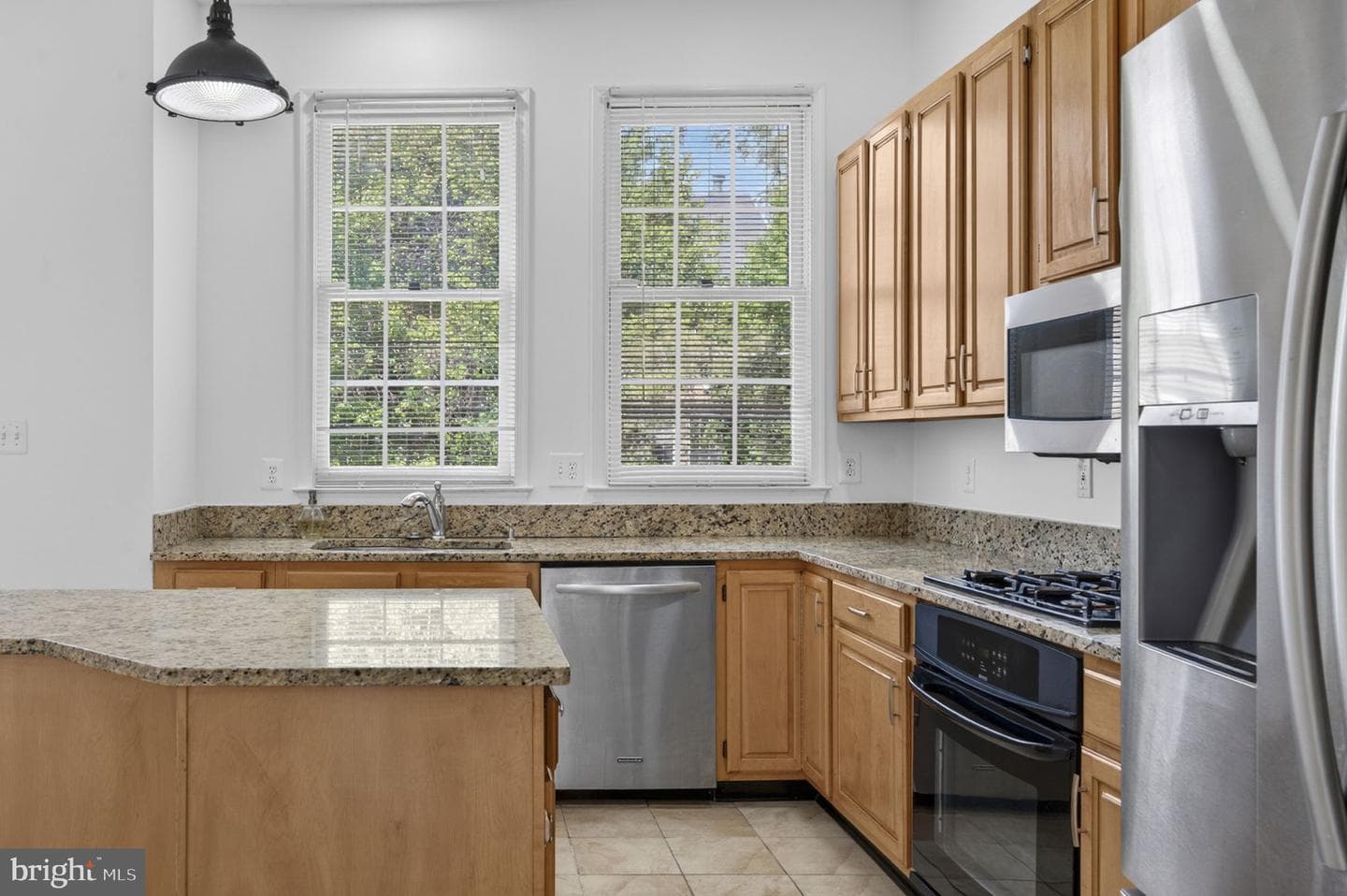 47697 Whirlpool Square photo 12
