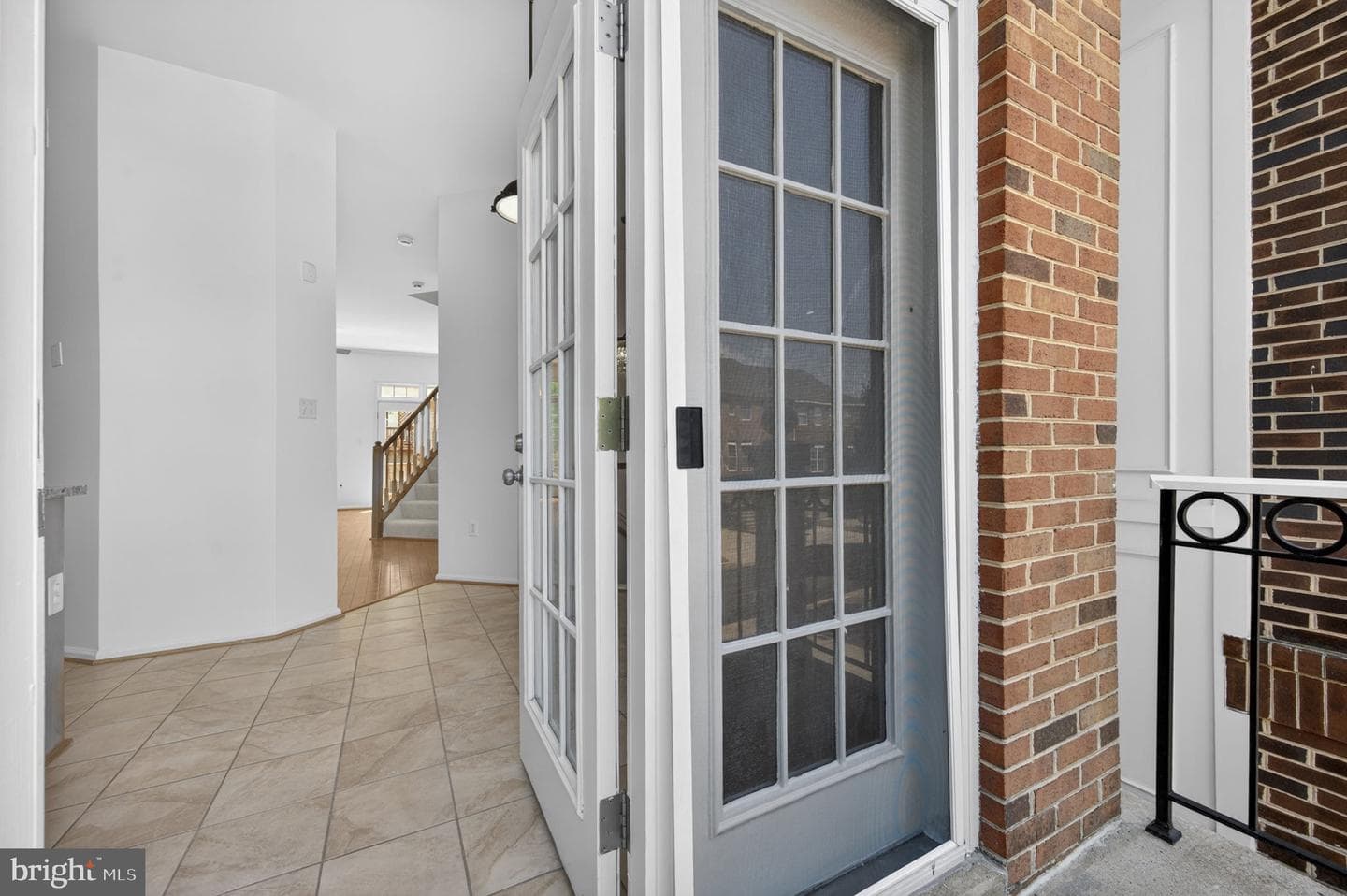 47697 Whirlpool Square photo 14