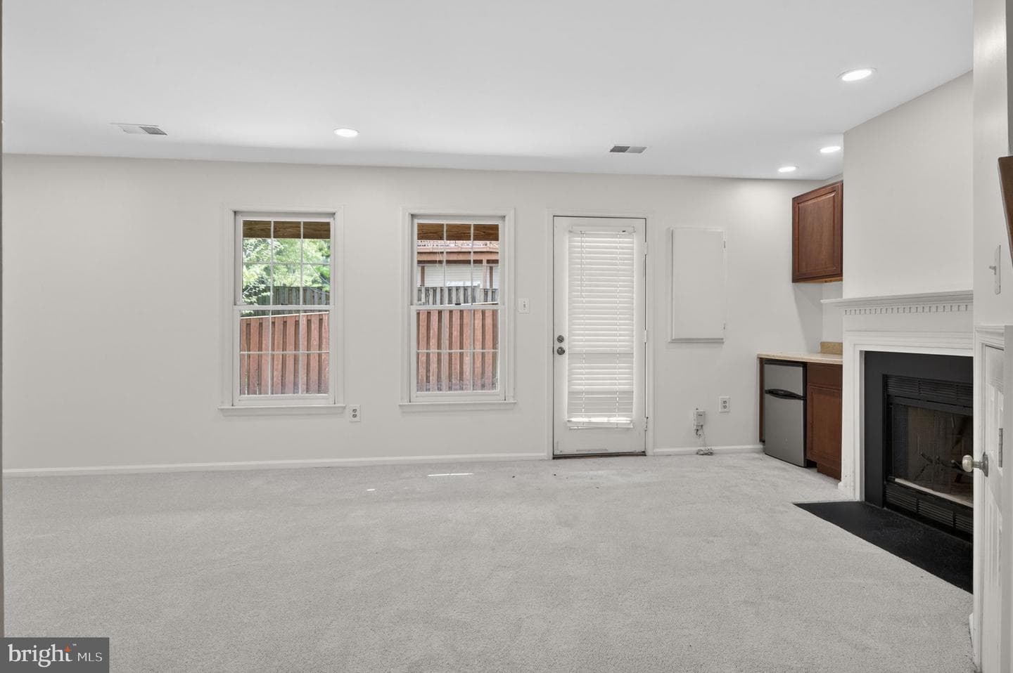 47697 Whirlpool Square photo 37