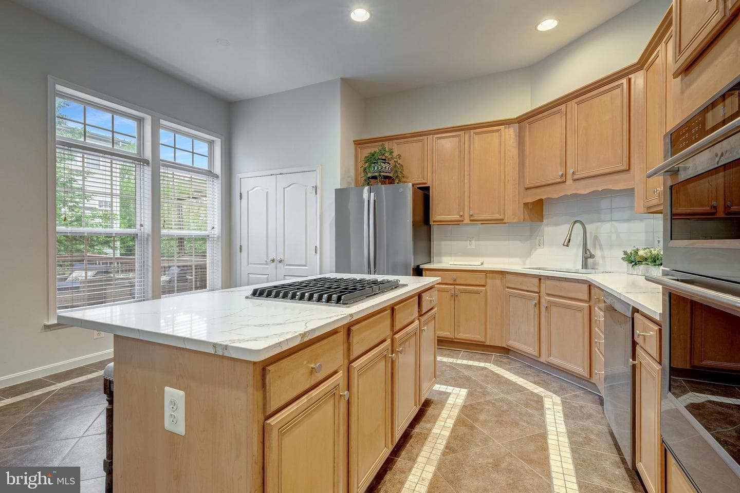21893 Schenley Terrace photo 19