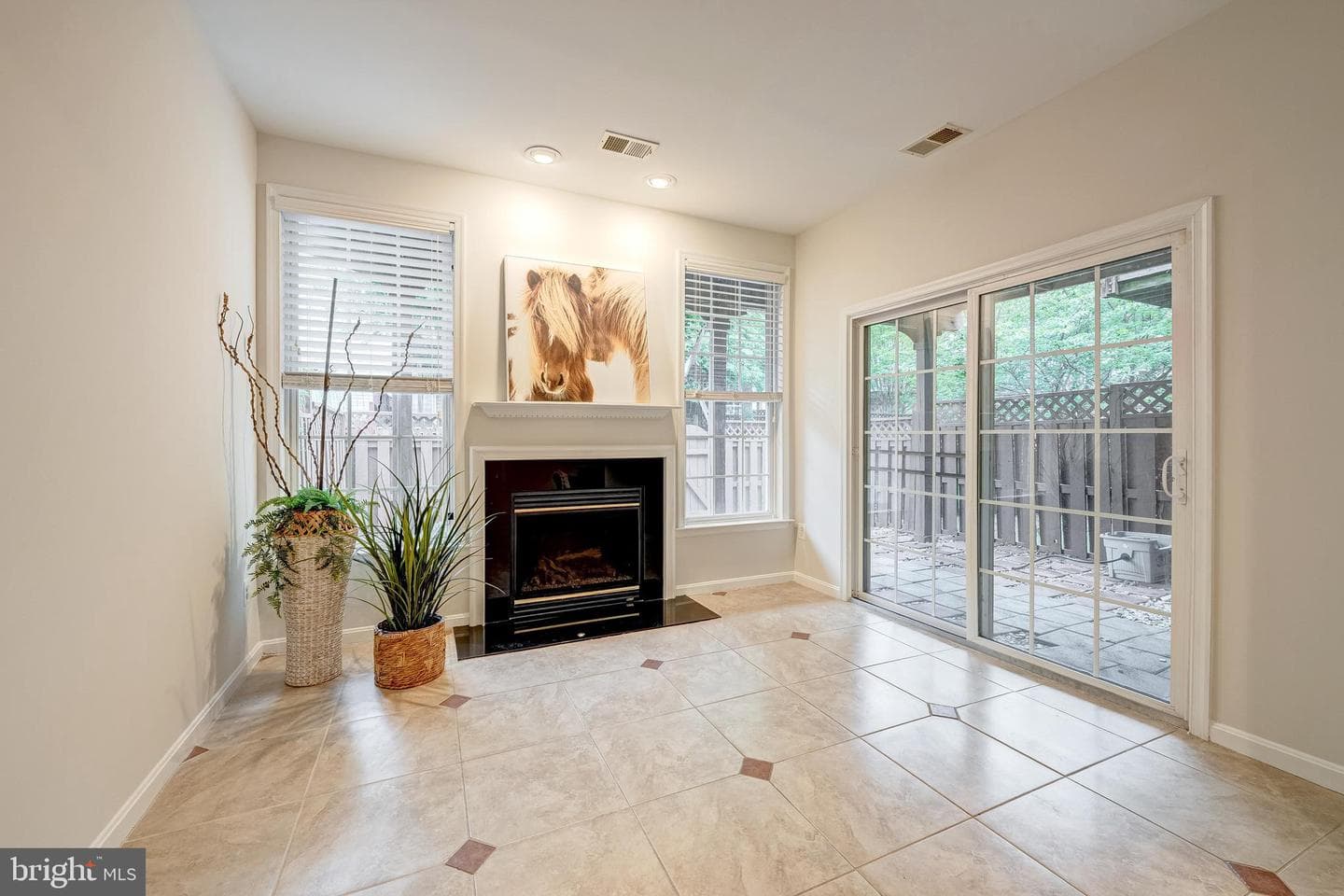 21893 Schenley Terrace photo 36