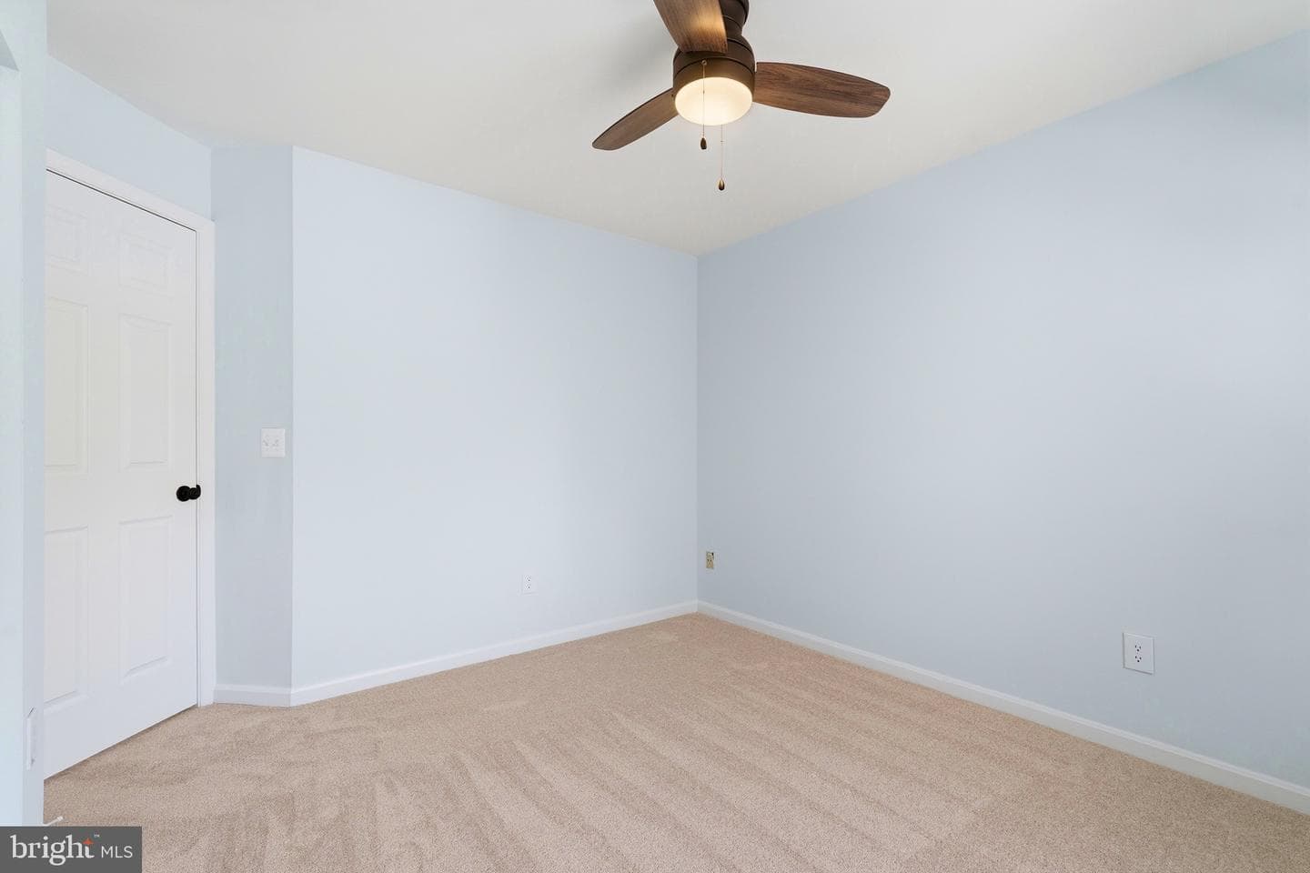210 Foxborough Drive SW photo 48