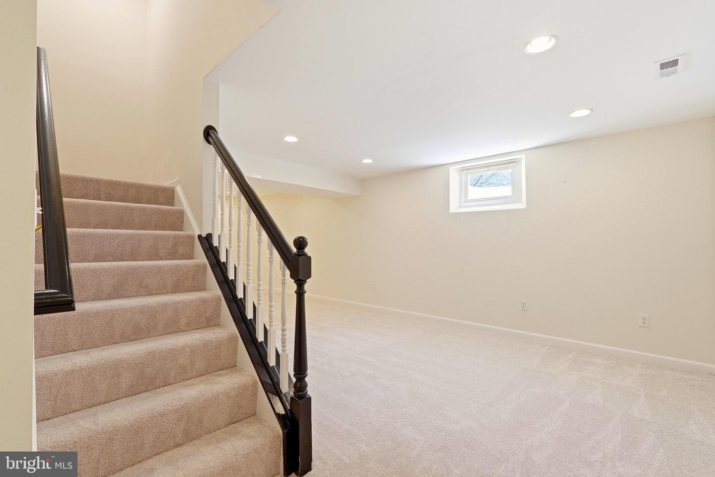 210 Foxborough Drive SW photo 58