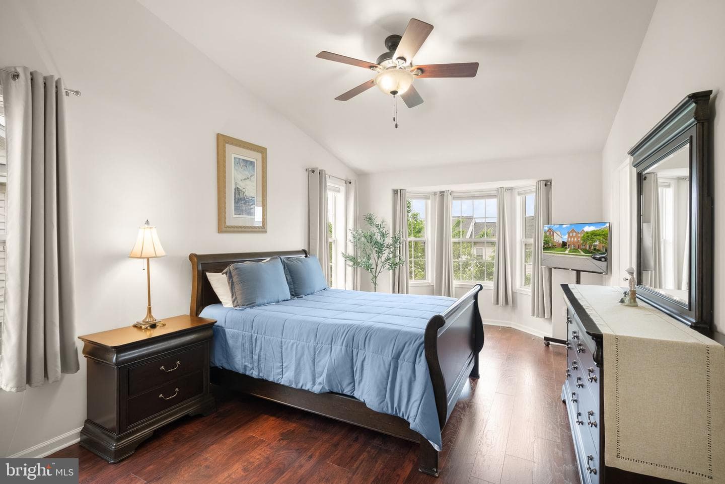 23128 Dunlop Heights Terrace photo 25